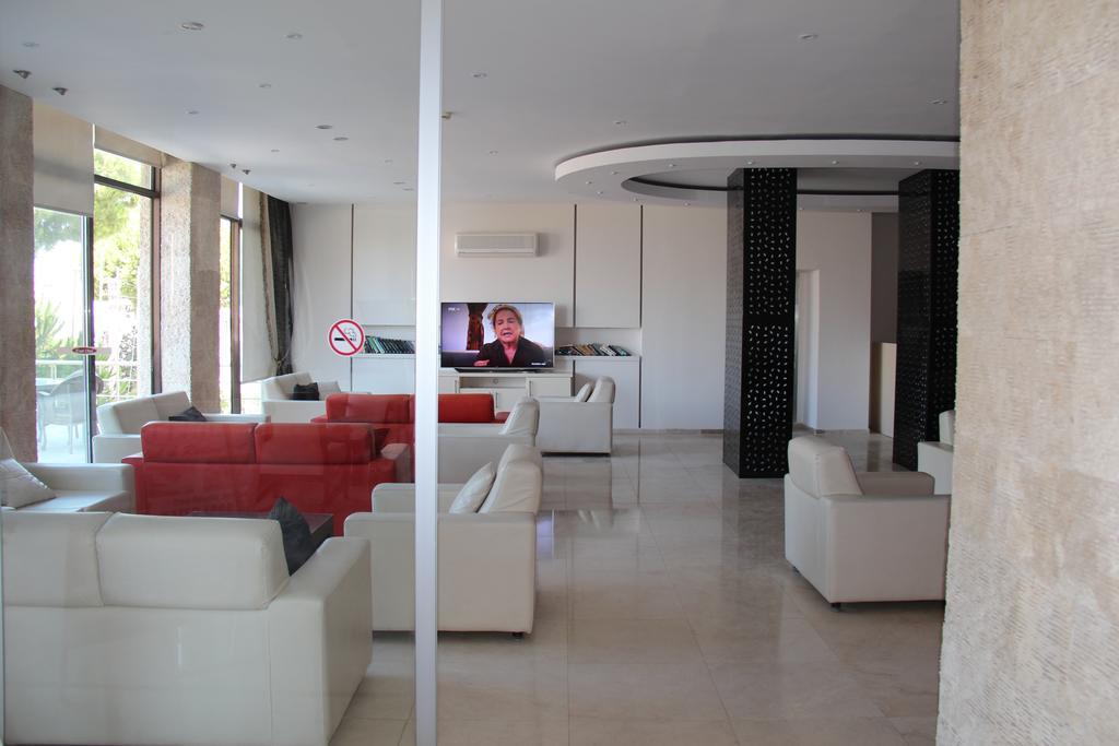Esat Hotel Kusadasi Exterior photo